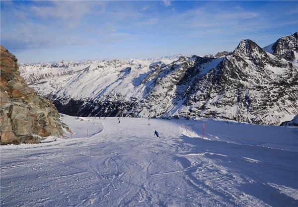 驰骋冰雪,燃情冬日 瑞士美度表冰雪运动腕表推荐